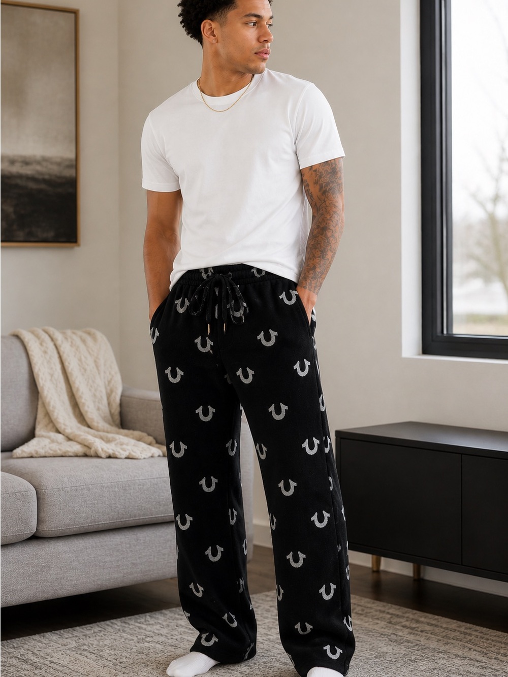 True Religion Fleece Lounge Pants Black Logo Print Men’s Large NWT Cozy
